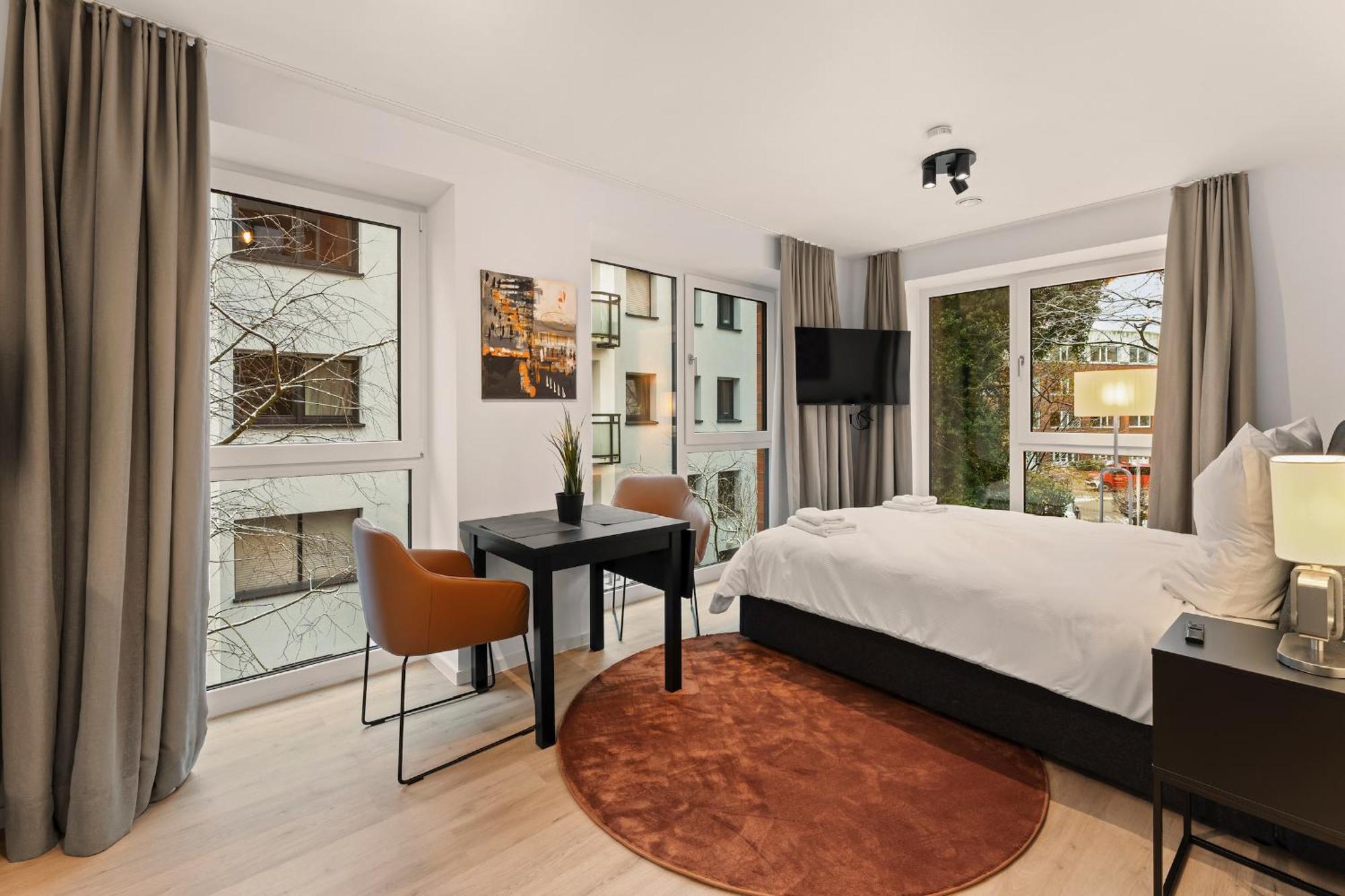Apartment Between *